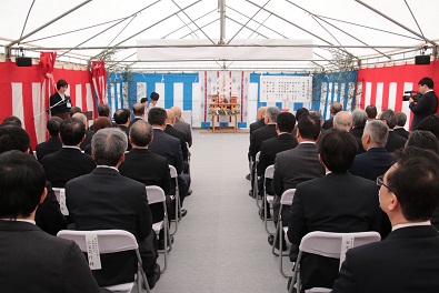 会場